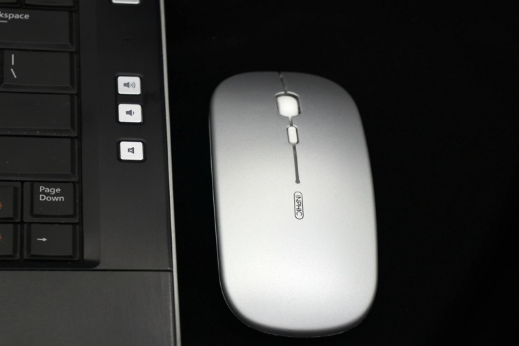 英菲克无线可充电鼠标静音,英菲克静音鼠标测评图