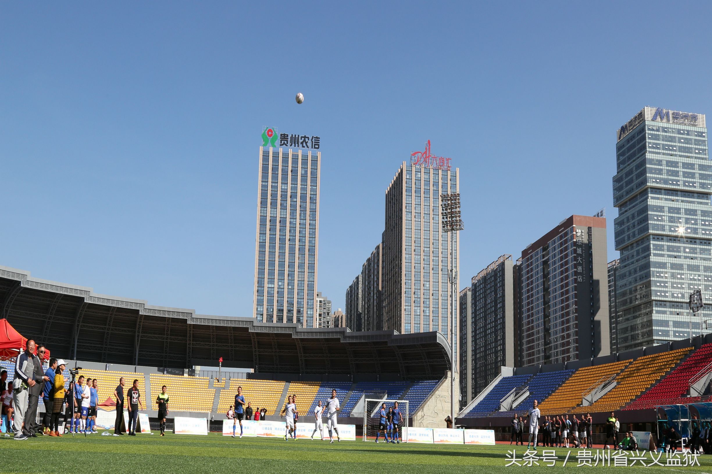 激情对抗热血赛场,激情飞扬绿茵赛