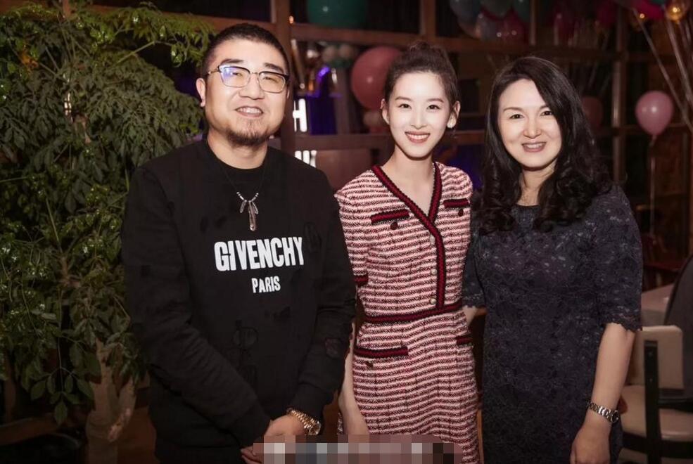 章泽天吴卓林生日时的待遇差别告诉我们，星座不靠谱，关键嫁对人