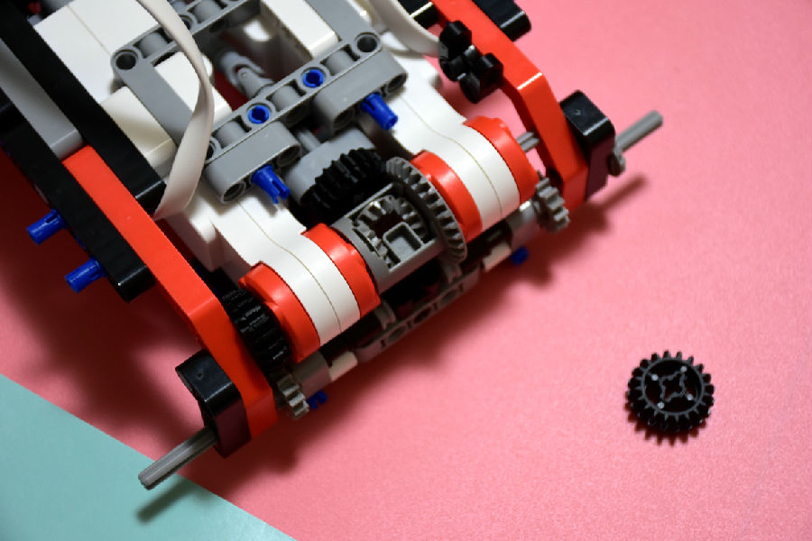 米兔积木履带机器人2000元以下的,米兔积木机器人app没有履带机甲了