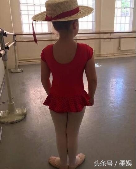 维多利亚的秘密不是秘密的秘密,维多利亚的秘密是贝嫂创办的吗