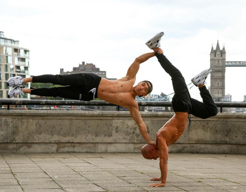 腰的柔韧性练习向前弯,怎么提升腰和腿的柔韧性