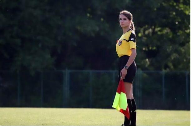 足球各大联赛女裁判,足球为什么很少有女裁判