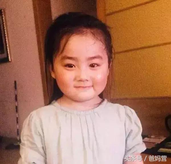 章子怡女儿去姥姥家,章子怡带女儿回家