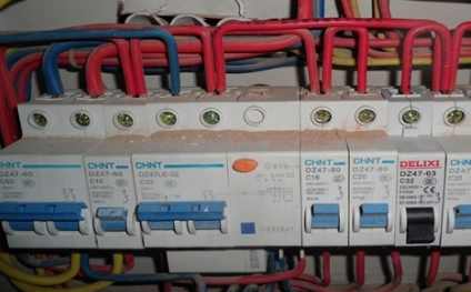 家中漏电开关频繁跳闸怎么办,家里忽然跳闸停电的原因