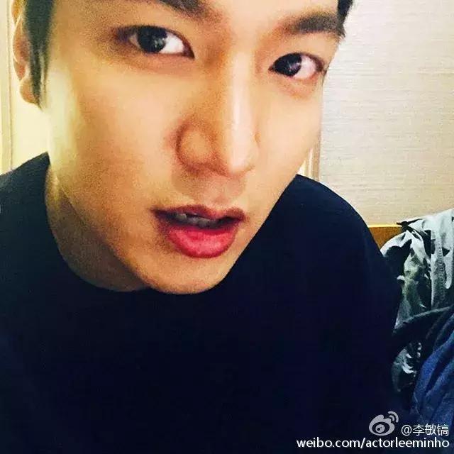 邓紫棋宇宙尿片炸地球,邓紫棋跑男跟baby说香港话