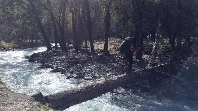 乌孙古道天堂湖在琼库什台吗,乌孙古道天堂湖到黑英山多远
