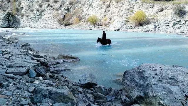 拜城乌孙古道的天堂湖怎么去,新疆特克斯县乌孙古道天堂湖