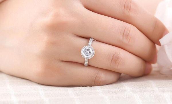 pt950铂金怎样辨别真假,蔡司新清锐钻立方铂金膜辨别真假