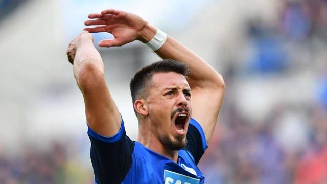 莱万离开拜仁暴露所有问题,拜仁神锋莱万最新消息