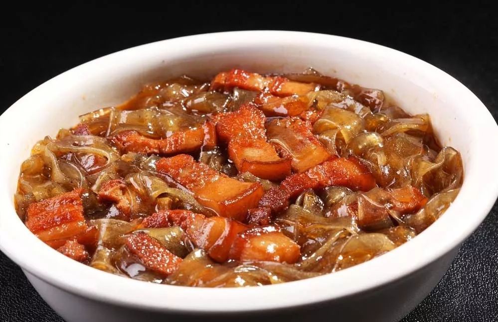 冬季寒冷期间吃什么好一点,天气冷了记得吃点暖胃的食物