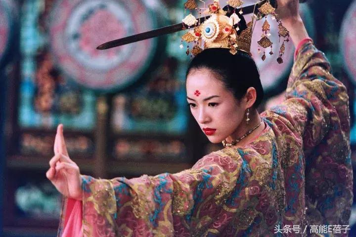 章子怡无滤镜无美颜老态,40岁的章子怡皮肤仍然紧致白皙