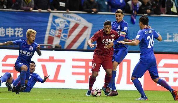 足协杯决赛临阵换人,足协杯再现15人超大规模冲突