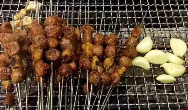 吃在济南｜藏在济南老西市场的美味！这感觉十二马路的孩子最懂！