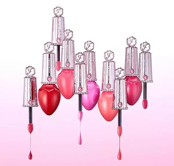 今年的圣诞限定真的太绝了,最火的圣诞限定