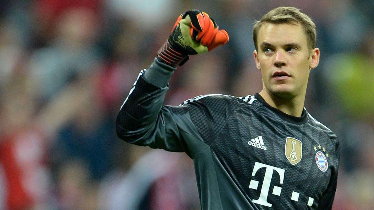 足坛十大门神图片,前十名足球运动员最强的现役门神
