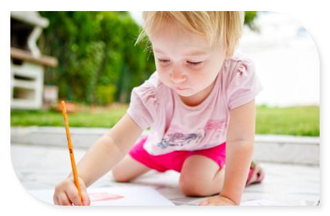 五岁的小孩经常尿裤子怎么回事,小孩五岁了总是尿裤子是怎么回事