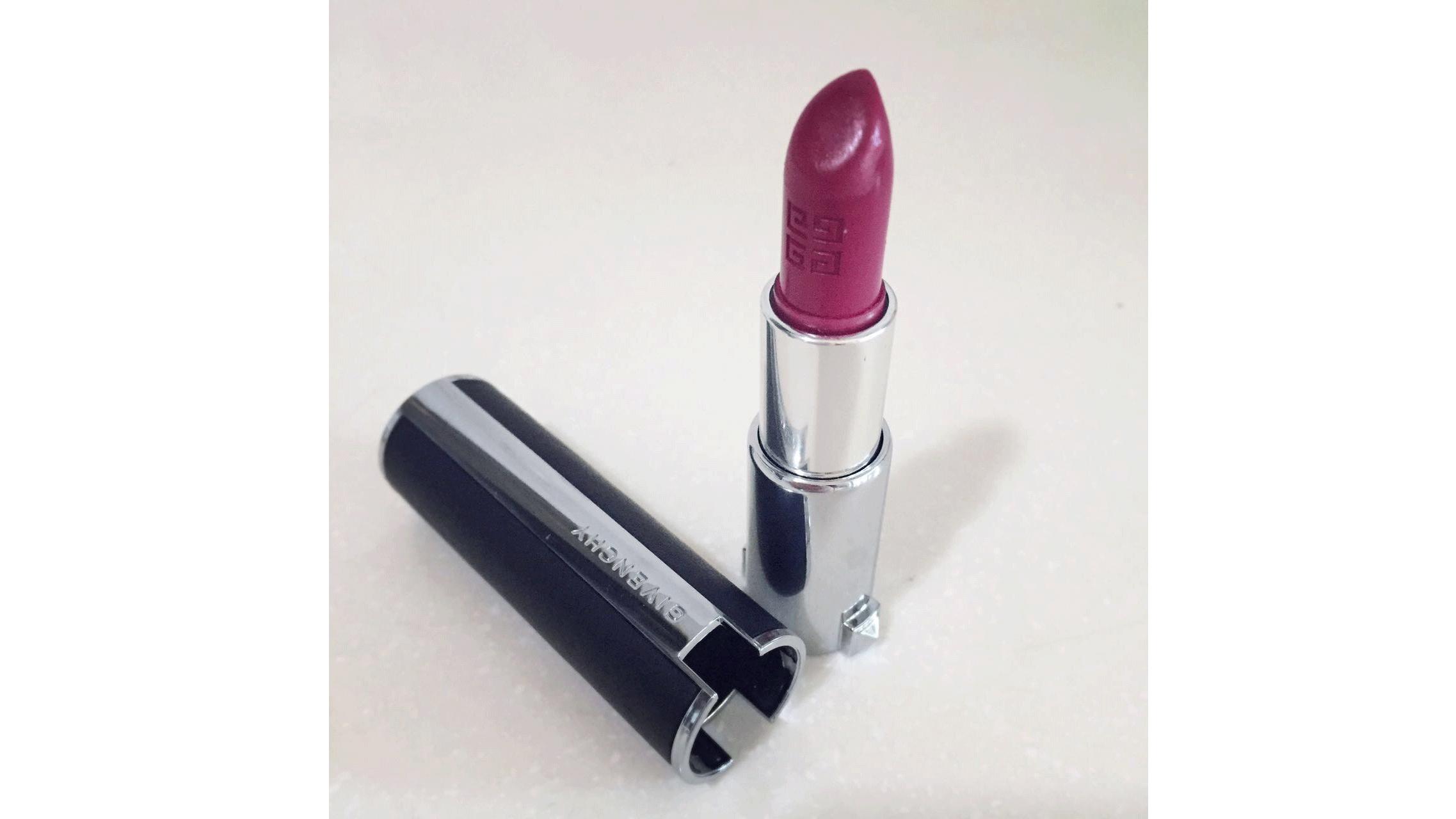 秋冬口红色姨妈色,秋冬姨妈色口红穿搭