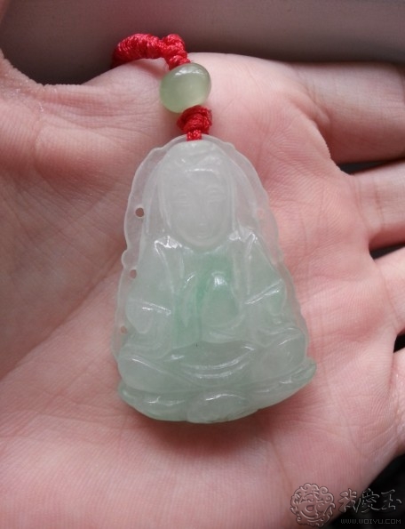 怎样判断珠宝玉石鉴定网站的真假 (如何判断网上的玉石珠宝的真假)