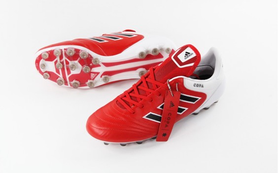 哪款足球鞋最好,适合中国人脚型的足球鞋