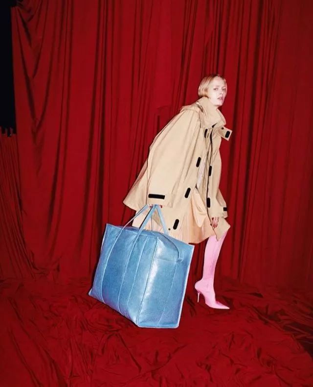 那些丑到爆的潮牌,最近比较火的一个潮牌