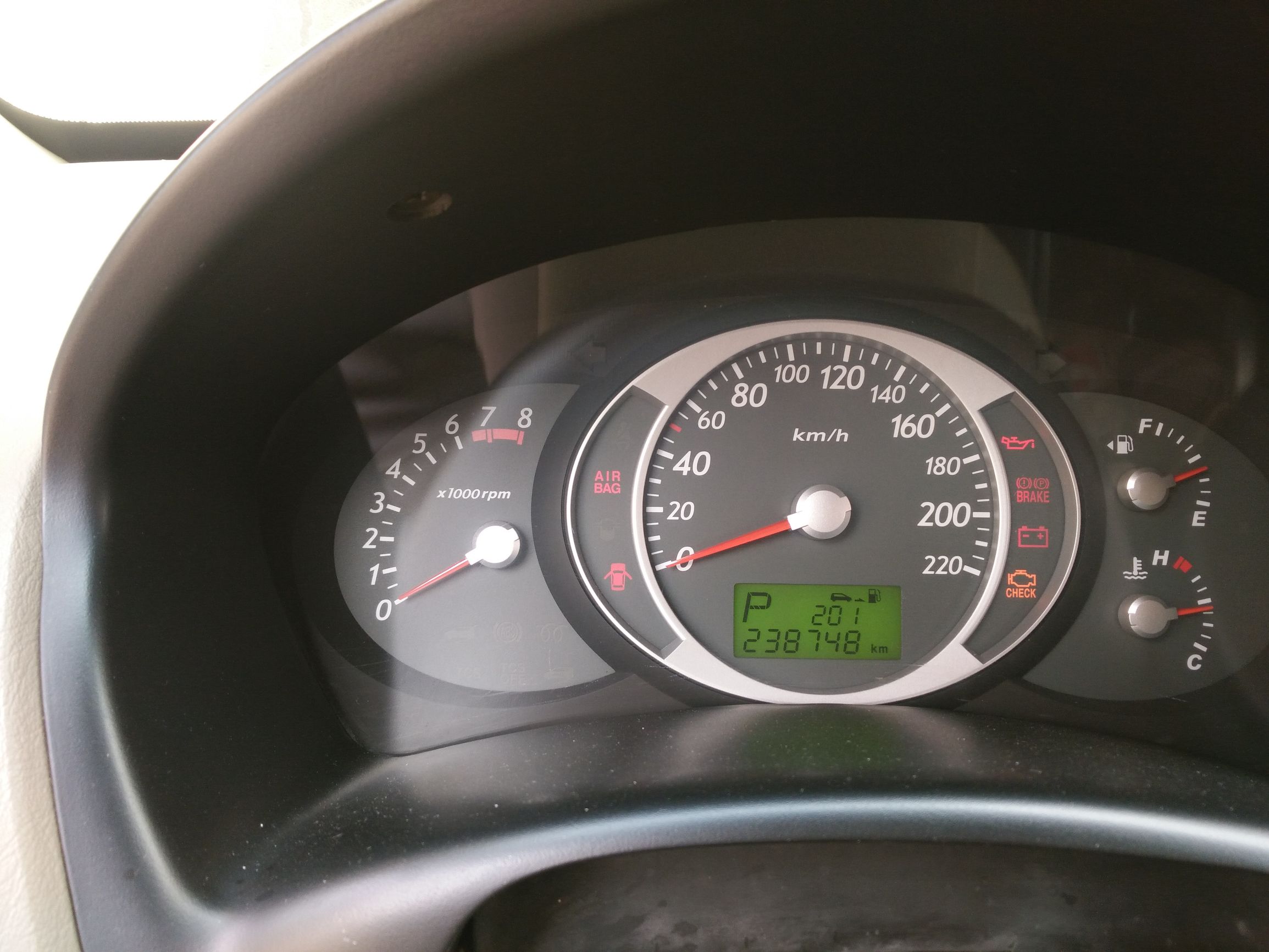 07款2.7L途胜，V6、4WD、开过的人都说好，动力杠杠的！