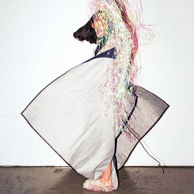 美国和英国哪个国家服装设计专业更好？