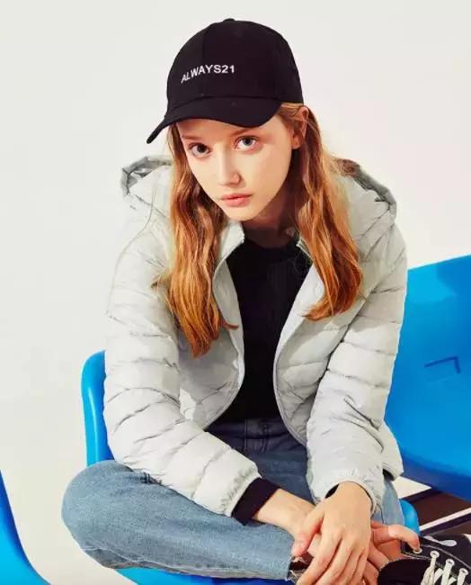 40鍏冧互鍐呭ソ绌跨殑琛ｆ湇,渚垮疁鍙堝ソ绌跨殑鍥芥疆鍝佺墝