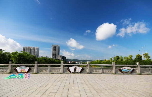 手机看着看着就蓝屏了,点开你的照片手机就死机了