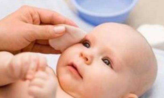 就问你，小儿惊厥可不可怕？危不危险？