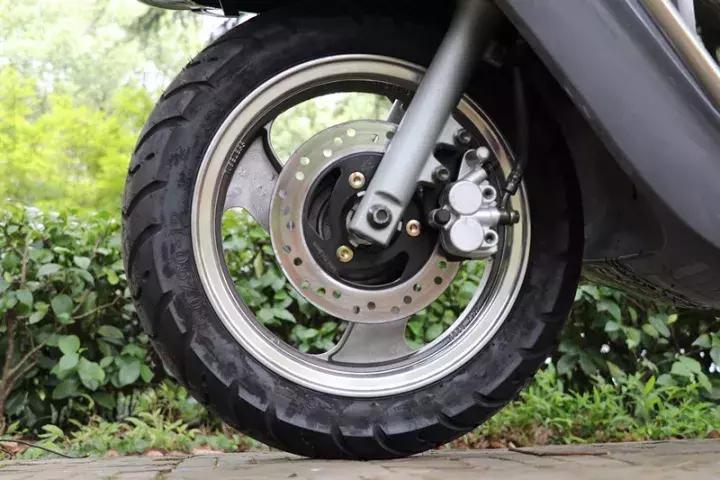 汽车自动灯测评,铃木110踏板摩托车最新款电喷