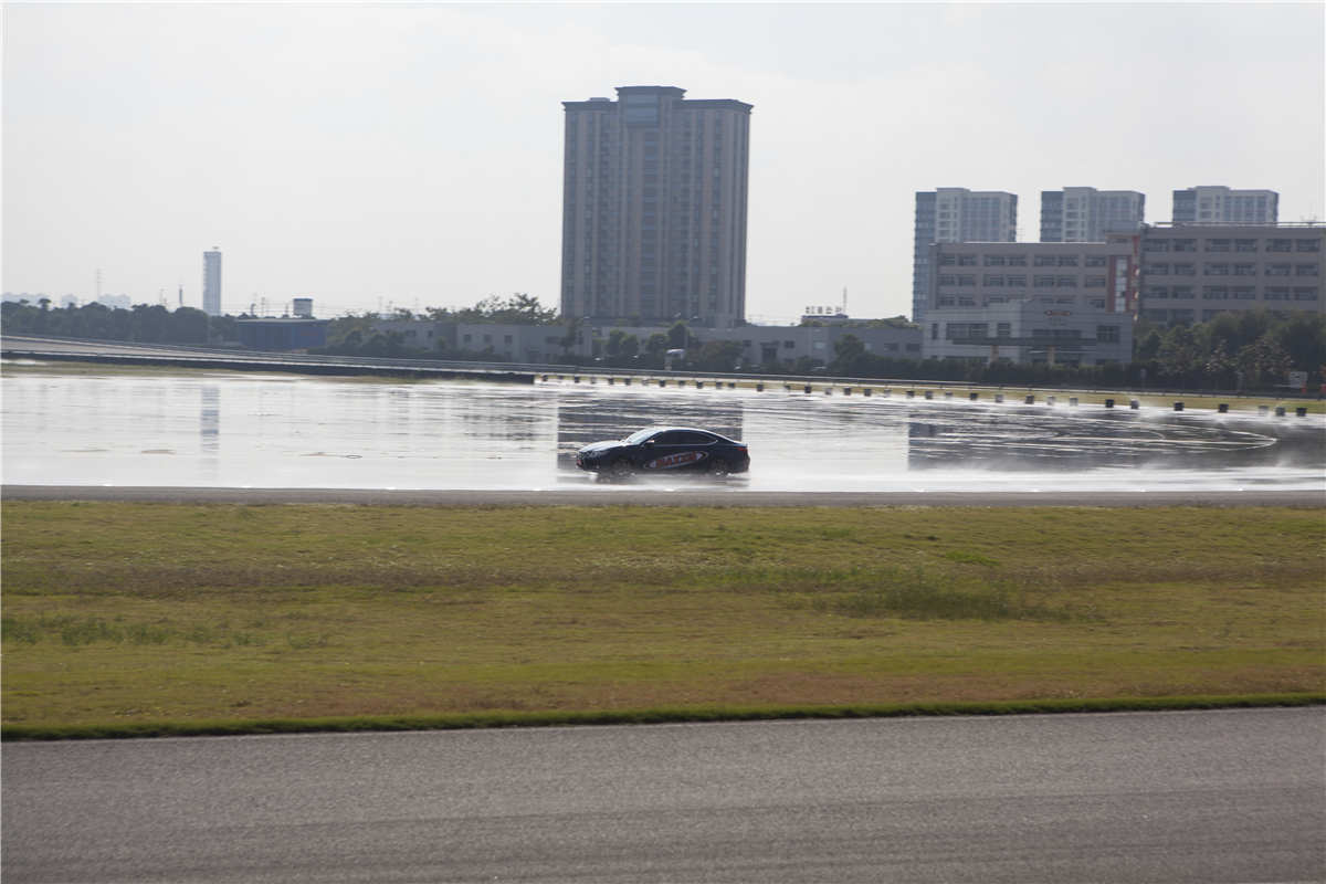 鏄嗗北鐜涘悏鏂疆鑳庤瘯楠屽満,鏄嗗北鐜涘悏鏂瘯楠屽満鍦板潃