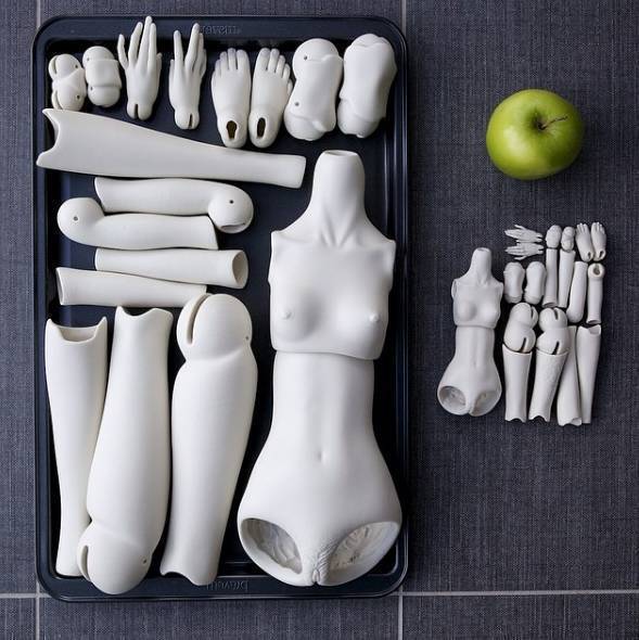 李晨送给范冰冰的200万娃娃，其实并不贵！