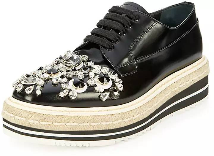 今年最流行的平底鞋,今年春夏有什么平底鞋品牌