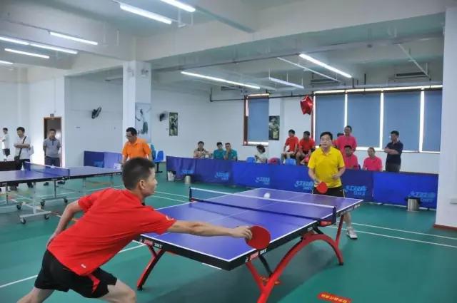 广州室内综合运动馆,下雨天的运动场馆