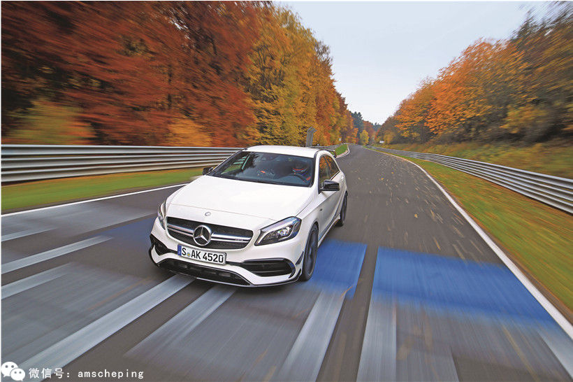 奔驰小钢炮amga45s爆改,奔驰小钢炮amga45原厂排气