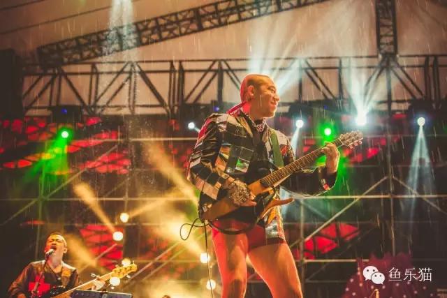 二手玫瑰之前真的是搞白事的吗,二手玫瑰为什么能排第五