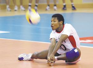 他们是黑人却代表中国出战，篮足排国字号“黑大个”善始不善终！