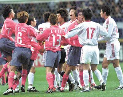 安贞焕李玮锋关系,安贞焕踹李玮锋