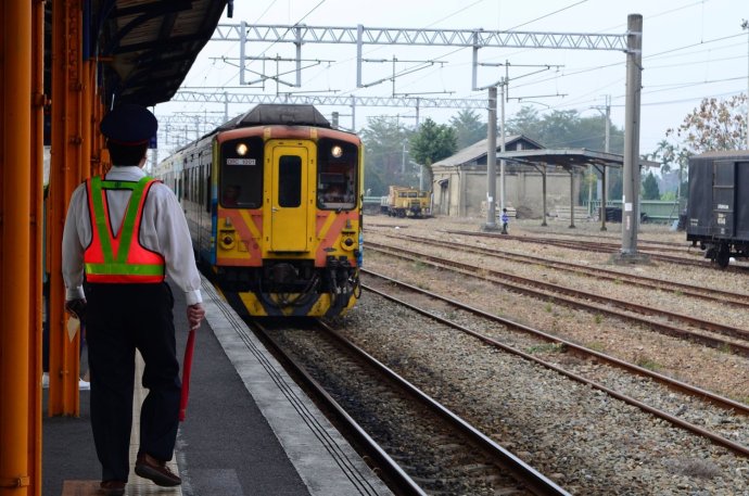 台湾铁路是怎么建设的,地理铁路干线重点讲解
