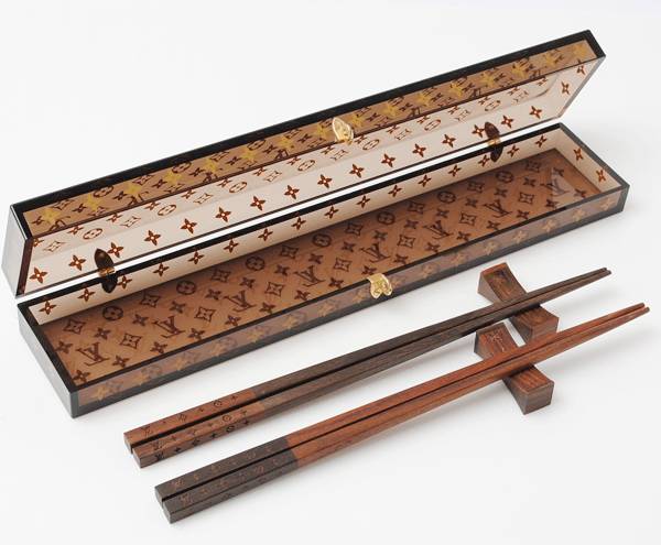 放弃吧｜别人家的猫都开始用Tiffany了