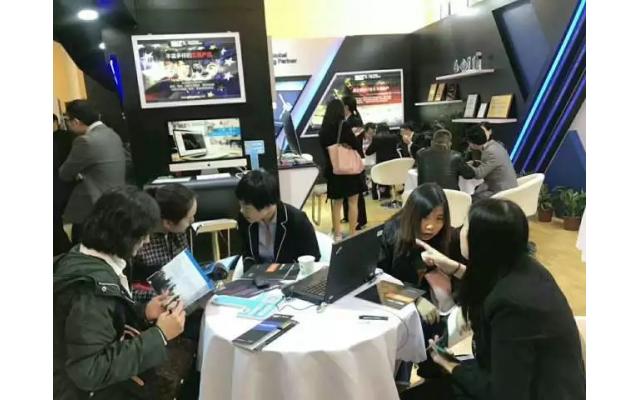 看遍星辰大海走尽世间繁华,看遍星辰大海歌曲