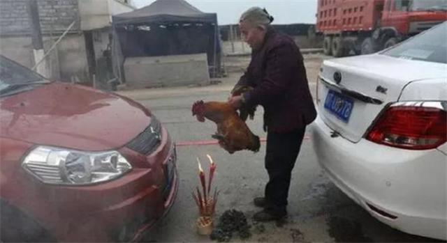 日本人也迷信，数十辆比亚迪K9进口日本，请阴阳师祈福！