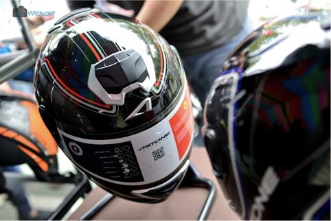南台车展【SOL/ASTONE/THH】多款彩绘头盔亮相