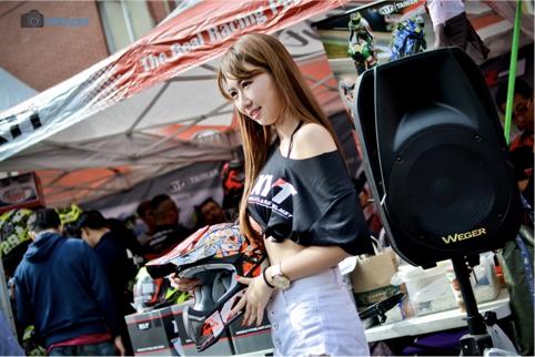 南台车展【SOL/ASTONE/THH】多款彩绘头盔亮相