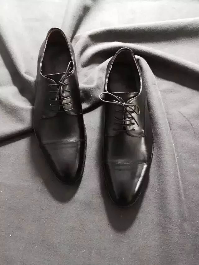 手工皮鞋老匠人,老匠手工皮鞋