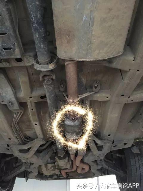 节气门故障灯亮起加速无力,加速不给力是不是要清洗节气门了