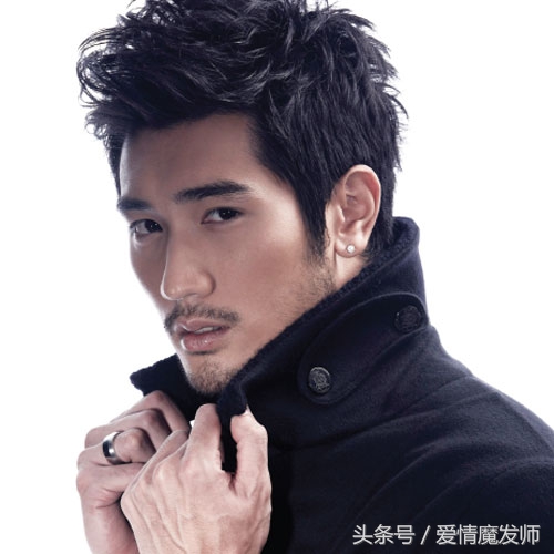 冬季男生发型不烫推荐,最适合秋冬季节男生烫的发型