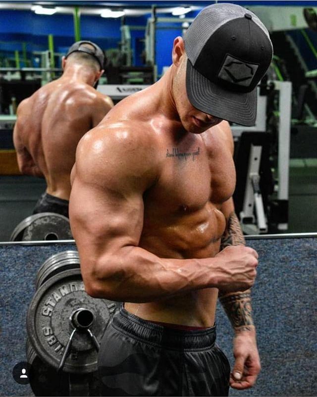 如何有效锻炼胸肌,大重量的训练才能练就饱满的胸肌