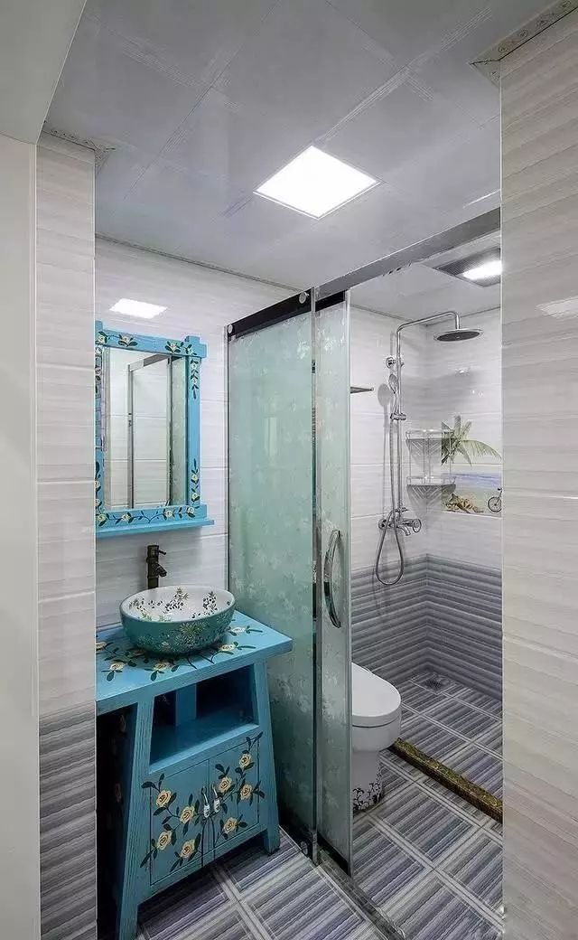 昆明恒大名都刘女士把新家装修成大海，老公说每次回家都想冲个浪